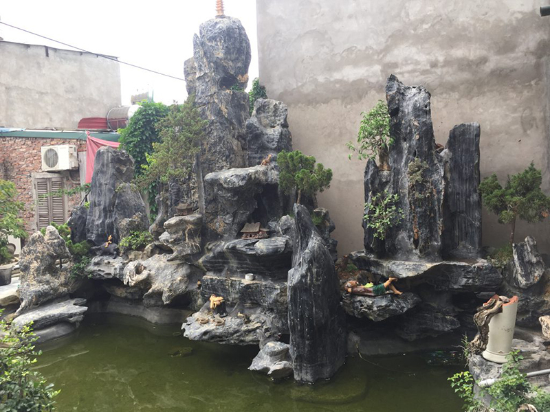 Hòn non bộ đơn giản và hợp phong thủy
