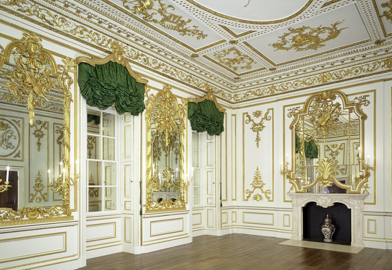 noi-that-rococo-Y